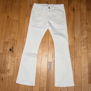 Embellish White/Jeweled Flare
Denim sz 32
